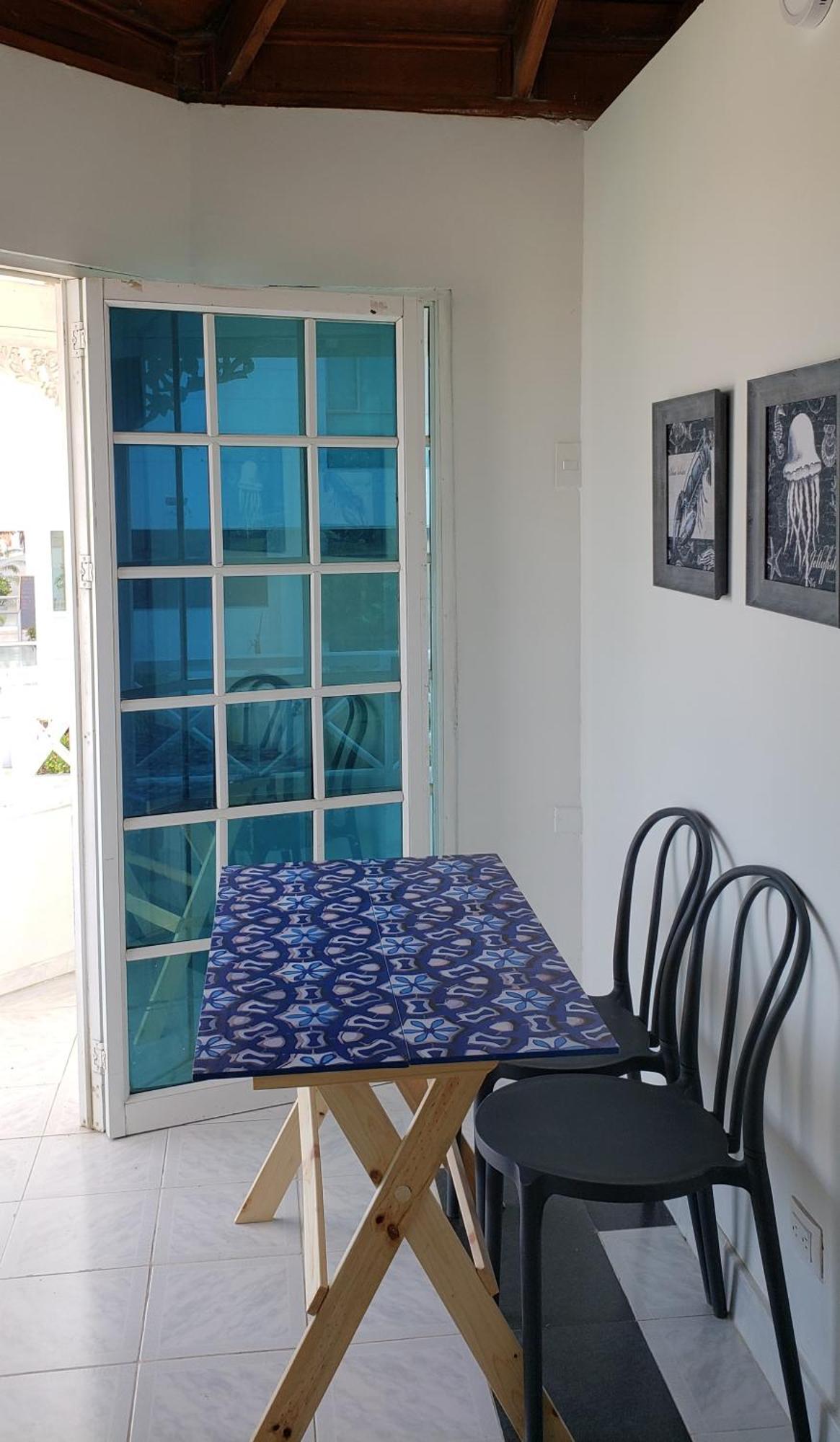 Angelopolis Del Mar, Full House &